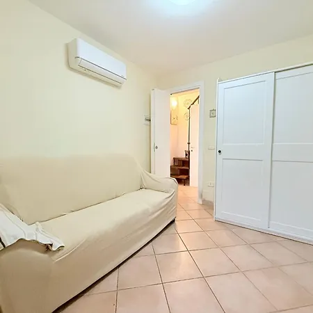 Appartamento Se203 - Senigallia, Trilocale A Pochi Passi Dal Mare Con Portico E Posto Auto