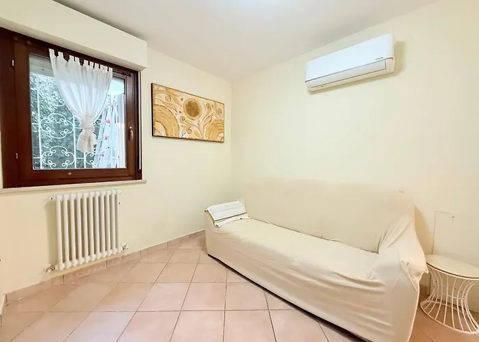 Se203 - Senigallia, Trilocale A Pochi Passi Dal Mare Con Portico E Posto Auto Appartamento *